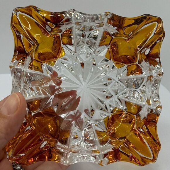 Vintage Mid-century Ash Tray with Amber Accents - Picture 6 of 6